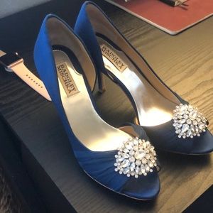 Badgley Mischka size 7.5 blue and crystal heels